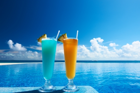 Cocktails near the swimming poolの写真素材