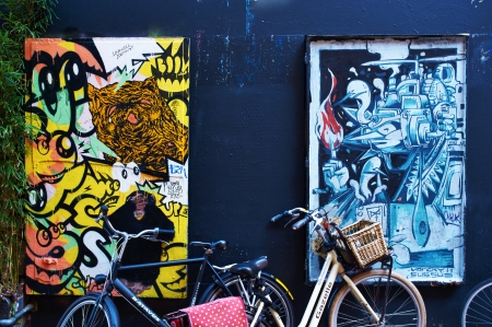 AMSTERDAM, NETHERLANDS - APRIL 2 2013: Street art in Amsterdam, April 2, 2013のeditorial素材