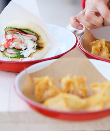 Street seafood in outdoor restaurantの写真素材