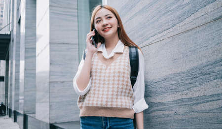 Young Asian business woman going to workの写真素材