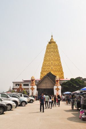 KANCHANABURI, THAILAND - January 2, 2014 :Thai buddisht at The Indian- style pagoda of Wang Vivek Karam temple in Sangkhlaburi District, Kanchanaburi Provinceのeditorial素材