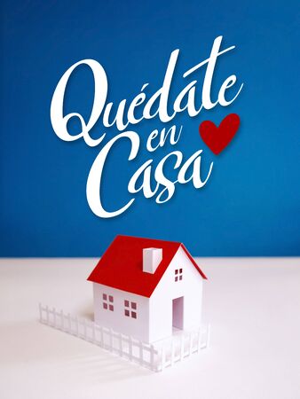 Quote in spanish "stay at home" (stay at home)の写真素材