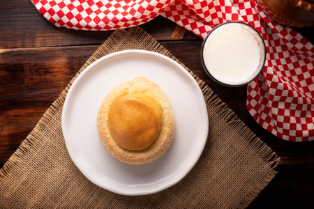 Bull's-eye. Also known as Ojo de Pancha, it is one of the traditional Mexican sweet breads, that consists of a flaky bread ring filled with an orange-flavored pound cake.の写真素材