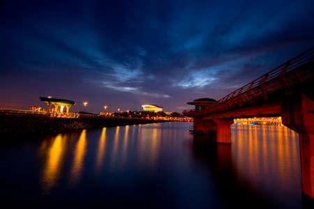 Putrajaya is a city in Malaysia, south of Kuala Lumpur. Itâs known for its late-20th-century architecture including the Putra Mosque, made from rose-colored granite with a pink dome.のeditorial素材