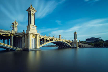 Putrajaya is a city in Malaysia, south of Kuala Lumpur. Itâs known for its late-20th-century architecture including the Putra Mosque, made from rose-colored granite with a pink dome.の写真素材
