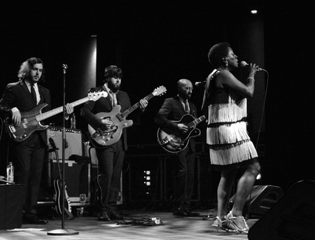 Sharon Jones and the Dap Kings in Concertのeditorial素材