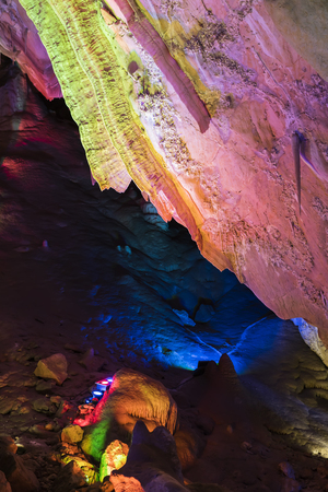 China, Hebei, Xingtai, Lincheng County, Kong Shan Baiyun cave.のeditorial素材