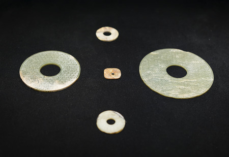 jade from the ancient Zhongshan King tombs unearthed, hebei museum