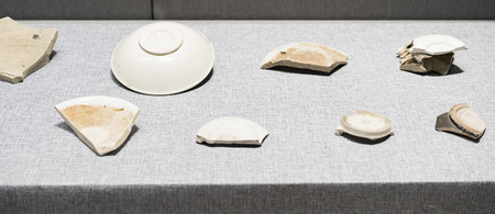 Xing Kiln special exhibition cultural relics, kiln site excavation specimens at hebei museumのeditorial素材