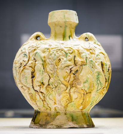 three color double-line flat pot at Hebei Provincial Museum, Shijiazhuang city Hebei Province, China.のeditorial素材