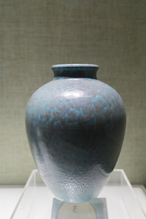Furnace glaze pot from Qing Dynasty at Qingdao, museums, Shandong Province, China.のeditorial素材