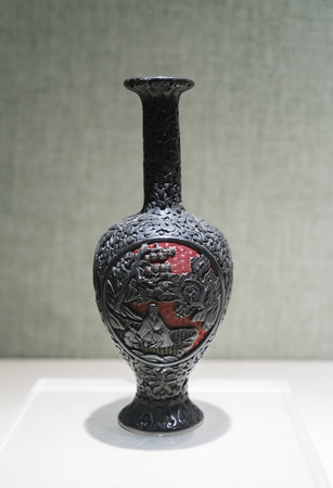 The lacquer ware, black-opened landscape bottle from Ming Dynasty at museums, Shandong Province, Qingdao, China.のeditorial素材