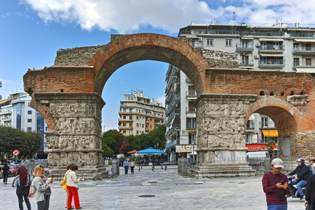 THESSALONIKI, GREECE - SEPTEMBER 30, 2017: Roman Arch of Galerius in the center of city of Thessaloniki, Central Macedonia, Greeceのeditorial素材