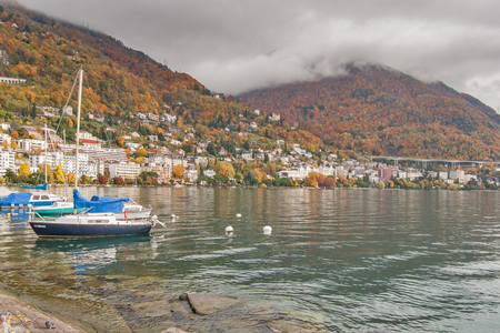 MONTREUX, SWITZERLAND -OCTOBER 29, 2015 : Autumn view of embankment of Montreux and Lake Geneva, canton of Vaud, Switzerlandのeditorial素材