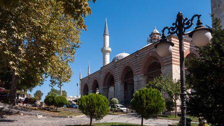 EDIRNE, TURKEY - SEPTEMBER 22, 2018:   Eski Camii Mosque in the center of city of Edirne,  East Thrace, Turkeyのeditorial素材