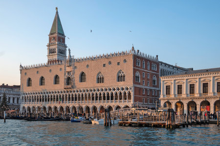 VENICE, ITALY - DECEMBER 05, 2024: Panorama of The Old Town of city of Venice, Veneto Region, Italyのeditorial素材