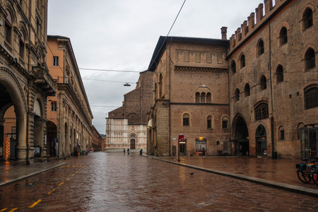 BOLOGNA, ITALY - DECEMBER 07, 2024: Panorama of The Old Town of city of Bologna, Emilia-Romagna Region, Italyのeditorial素材