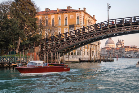 VENICE, ITALY - DECEMBER 05, 2024: Panorama of The Old Town of city of Venice, Veneto Region, Italyのeditorial素材