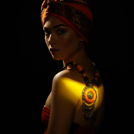 Portrait young beautiful woman with necklace. Fashion photoの写真素材