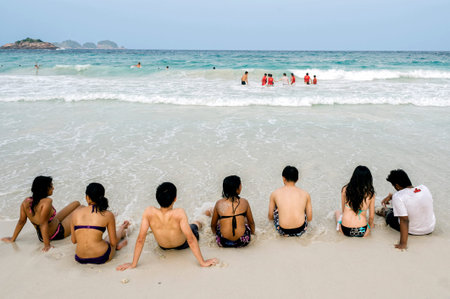 Malaysia Redang Island : Redang Island is famous for its crystal clear waters, white sandy beaches, and the tropical fish that inhabit the numerous reefs, many within 50 feet of the shore.のeditorial素材