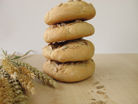 Stacked bagelsの写真素材