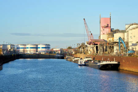 MAGDEBURG, GERMANY - NOVEMBER 23, 2020: Port in the Rothensee industrial area on the Elbe near Magdeburgのeditorial素材