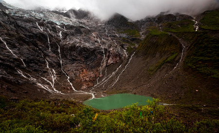 Meili Snow Mountain Ice Lake Sceneryの写真素材