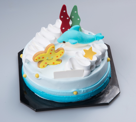 cake or birthday ice cream cake on backgroundの写真素材