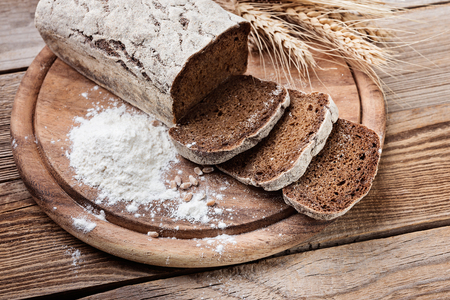 Bread and wheat earsの写真素材