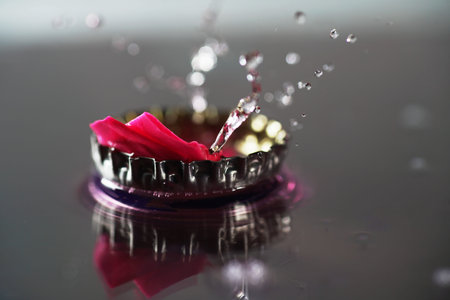 Imaginative sculptures of water droplets in high speedの写真素材