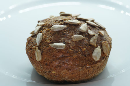Bread is healthy and nutritious to use as a garnish for many foods