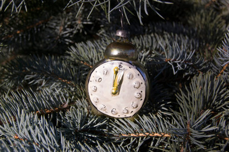 Toy on the Christmas tree - the old clock