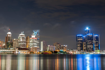 The skyline of Detroit michigan at night timeの写真素材