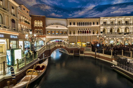 Inside the venetian hotel river gondola at night.のeditorial素材