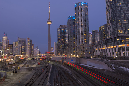 CN tower at Torontoskyline at duskのeditorial素材
