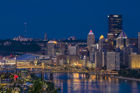 Skyline of Pittsburgh along the three sisters bridgeのeditorial素材