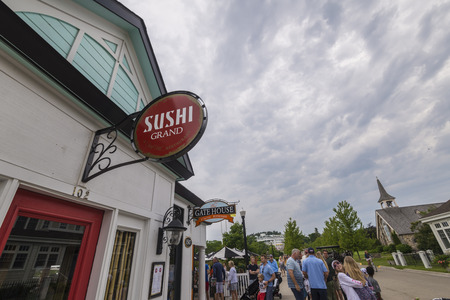 Raw seafood rolls, sake & other Japanese fare served in a fancy setting at the landmark Grand Hotel.のeditorial素材