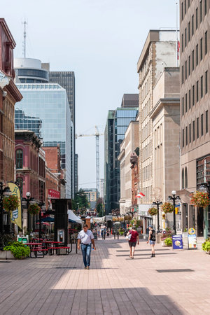 Pedestrian street in Ottawa called Sparks street.のeditorial素材