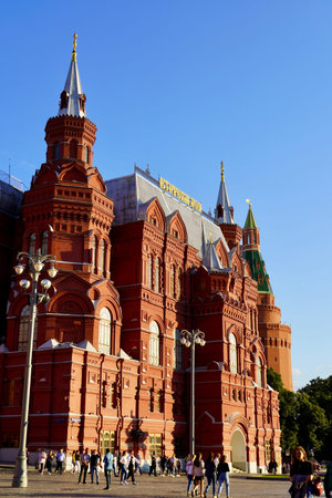Moscow, Russia - August, 2020 : The Red Tower of the Historical Museum in the heart of the Russian capital, 0 kilometer, Beautiful sights of the capitalのeditorial素材
