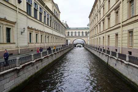 St. Petersburg, Russia - November, 2020 Bridge of Winter channel near the buildings Ermitage Museum. Historical centre of the city, Famous Archのeditorial素材