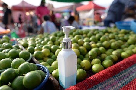 Green Lemon Shop Prepare an alcohol gel For customers to wash their hands to disinfect Covid-19の写真素材