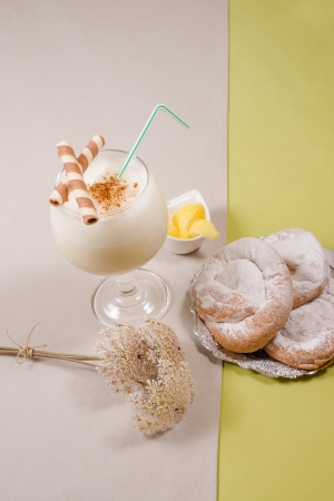 Sapanish summer sack, leche preparada and ensaimadasの写真素材