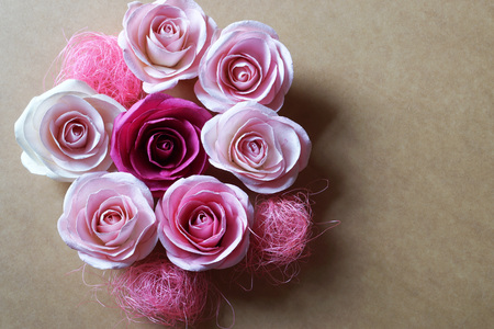  Roses  isolated on brown paper,  background concept                              の写真素材