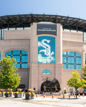 CHICAGO, IL, USA - AUGUST 23, 2019: The exterior of the MLB's Chicago White Sox's Guaranteed Rate Field.のeditorial素材