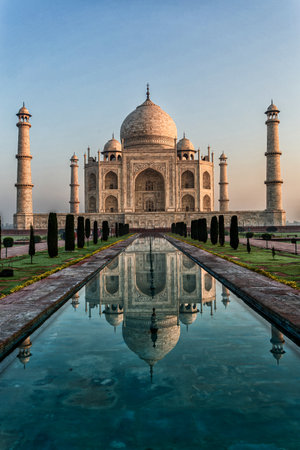 Taj Mahal in the early morning at sunrise - Agra - Indiaの写真素材