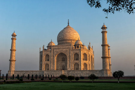 Taj Mahal in the early morning at sunrise - Agra - Indiaの写真素材