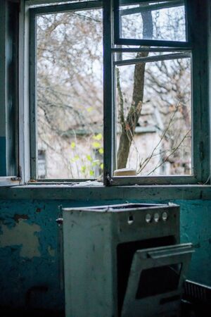 Old windows in the house in Pripyat in Chernobylの写真素材