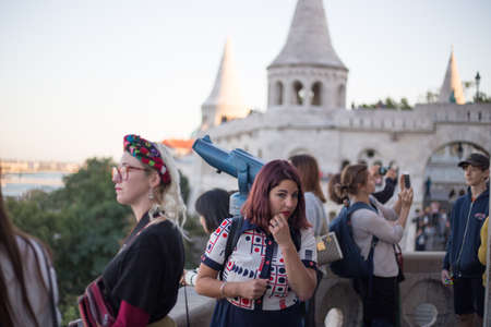 Many tourists in the Buda castle enjoy the sceneryのeditorial素材