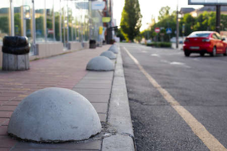 anti parking concrete stone in the city