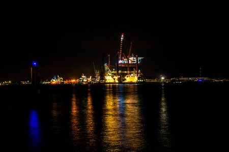 Oilrig for maintenance in the harbor of Amsterdamの写真素材